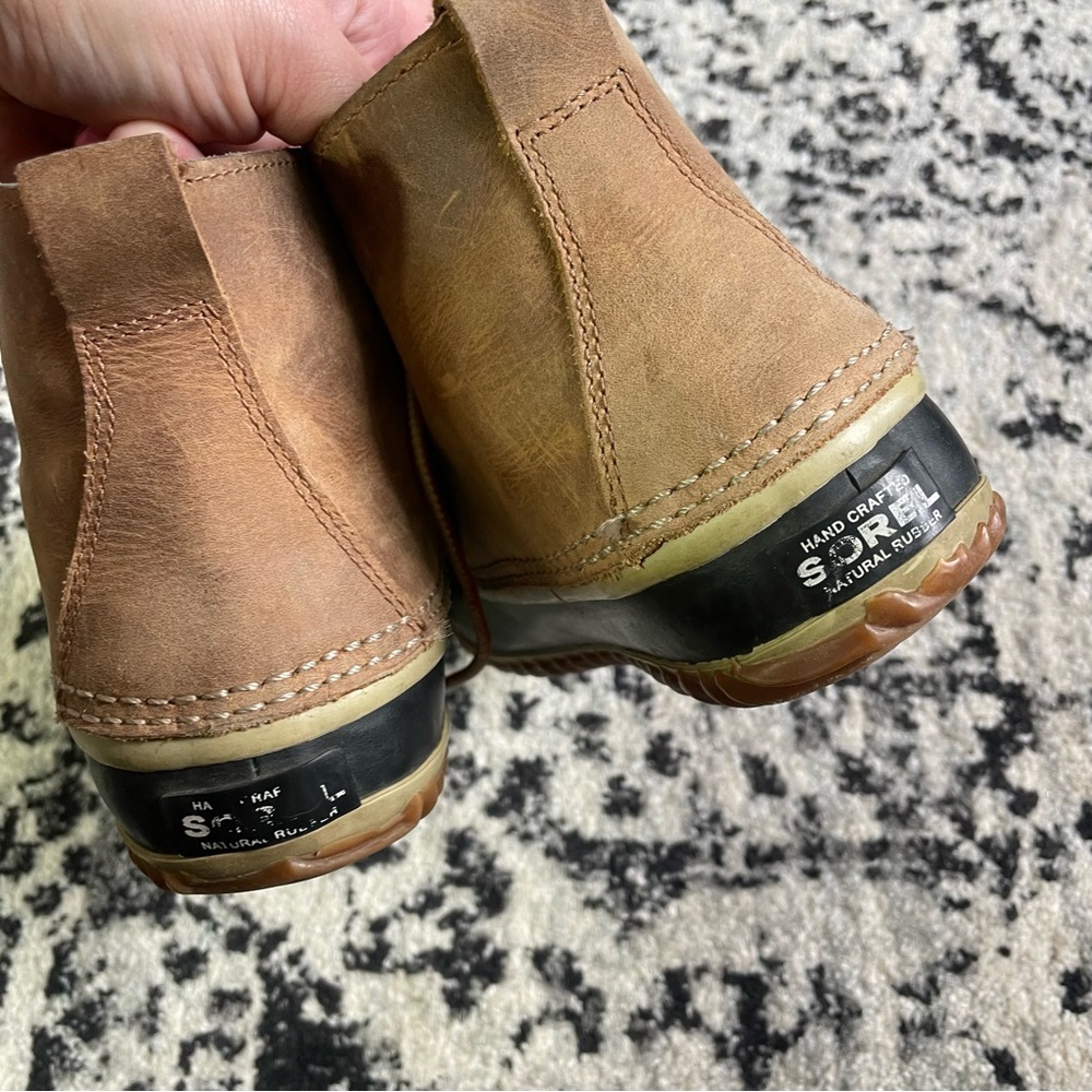 Sorel Tan and Black Winter Boots - Picture 3 of 6